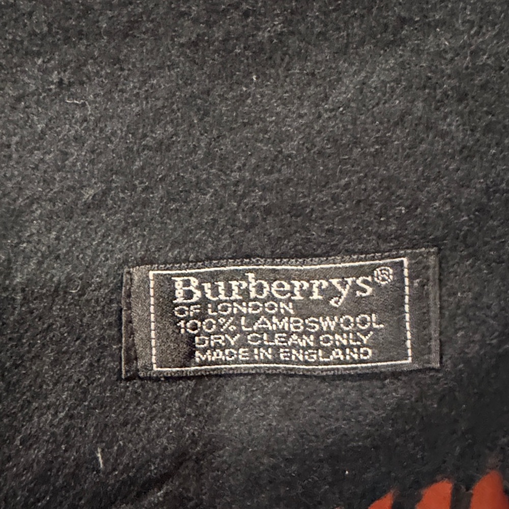 Burberry Black Men's Scarf with Red Logo - Picture 4 of 6